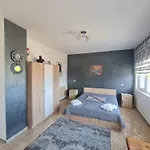 Casa vacanze евита - град *
