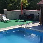 Vakantiehuis евита - град *