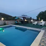 Vakantiehuis евита - град *