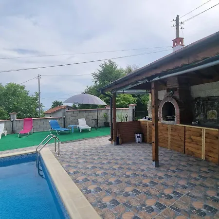 евита - град Case de vacanță